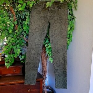 CURRENT/ELLIOTT  Army Green Rolled Lace Skinny leg jeans
